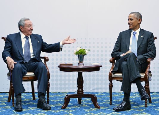 Barack Obama et Raul Castro, un tête à tête historique